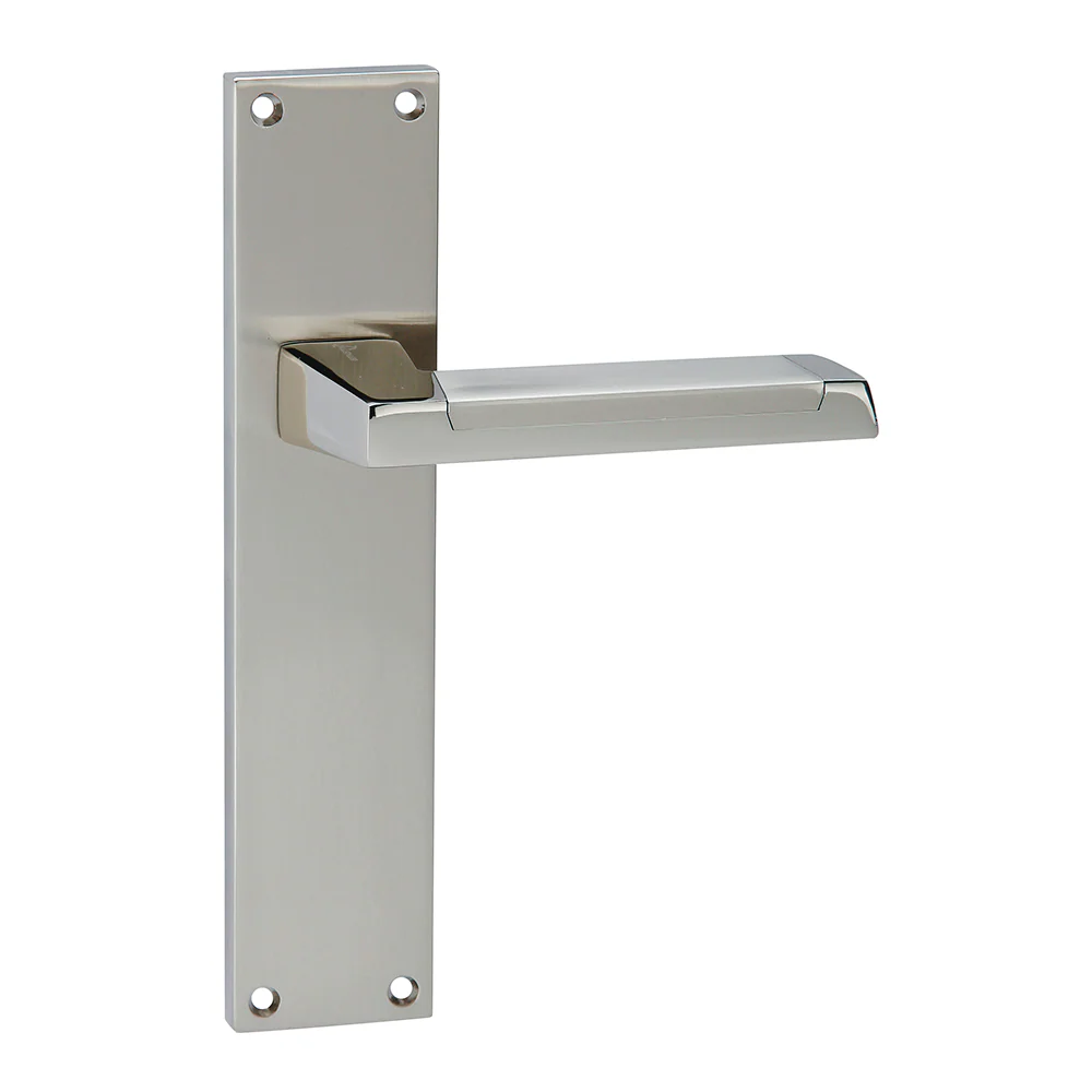 Manilla modelo '620' con placa rectangular de zamak acabado bicolor para puertas