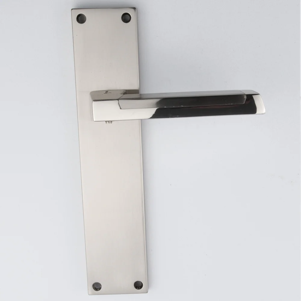 Manilla modelo '620' con placa rectangular de zamak acabado bicolor para puertas - Image 5