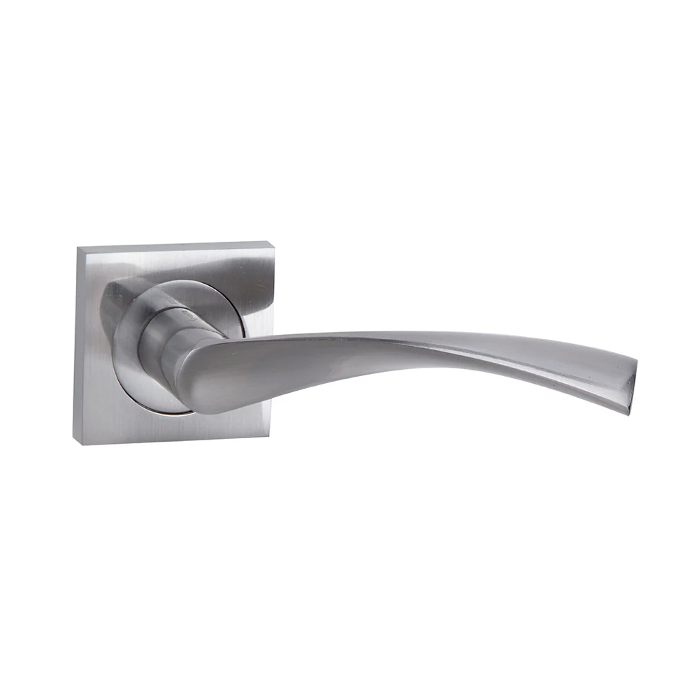 Manilla '130A' de aluminio en nÃquel satinado de roseta cuadrada para puertas