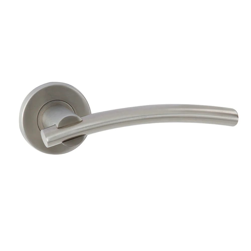 Manilla modelo '2035' curva de acero inoxidable con Roseta Redonda para puertas