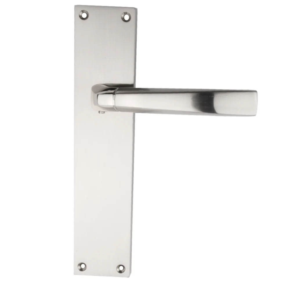 Manilla de zamak con placa rectangular en acabado bicolor para puertas modelo '320'
