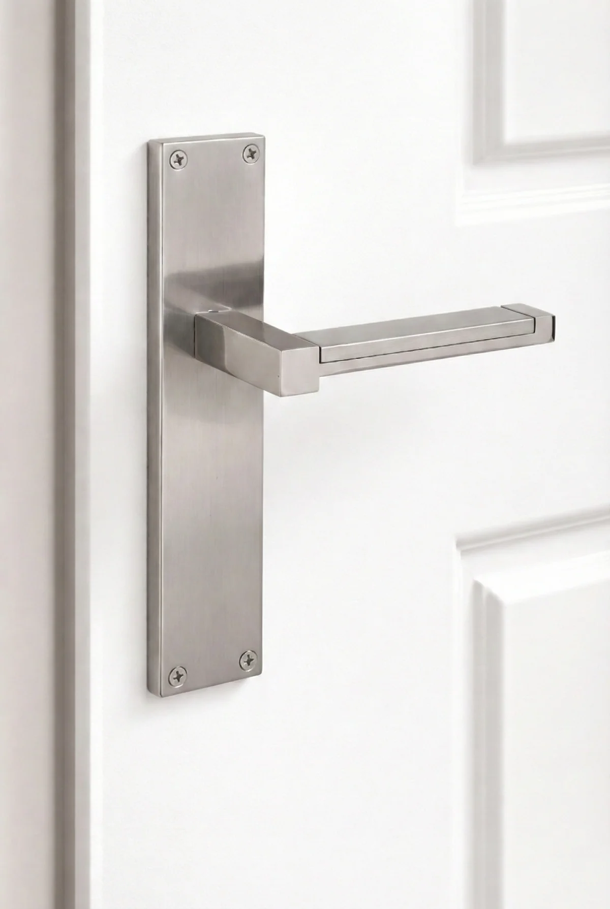 Manilla modelo 610 con placa rectangular de zamak acabado níquel satinado para puertas - Image 5
