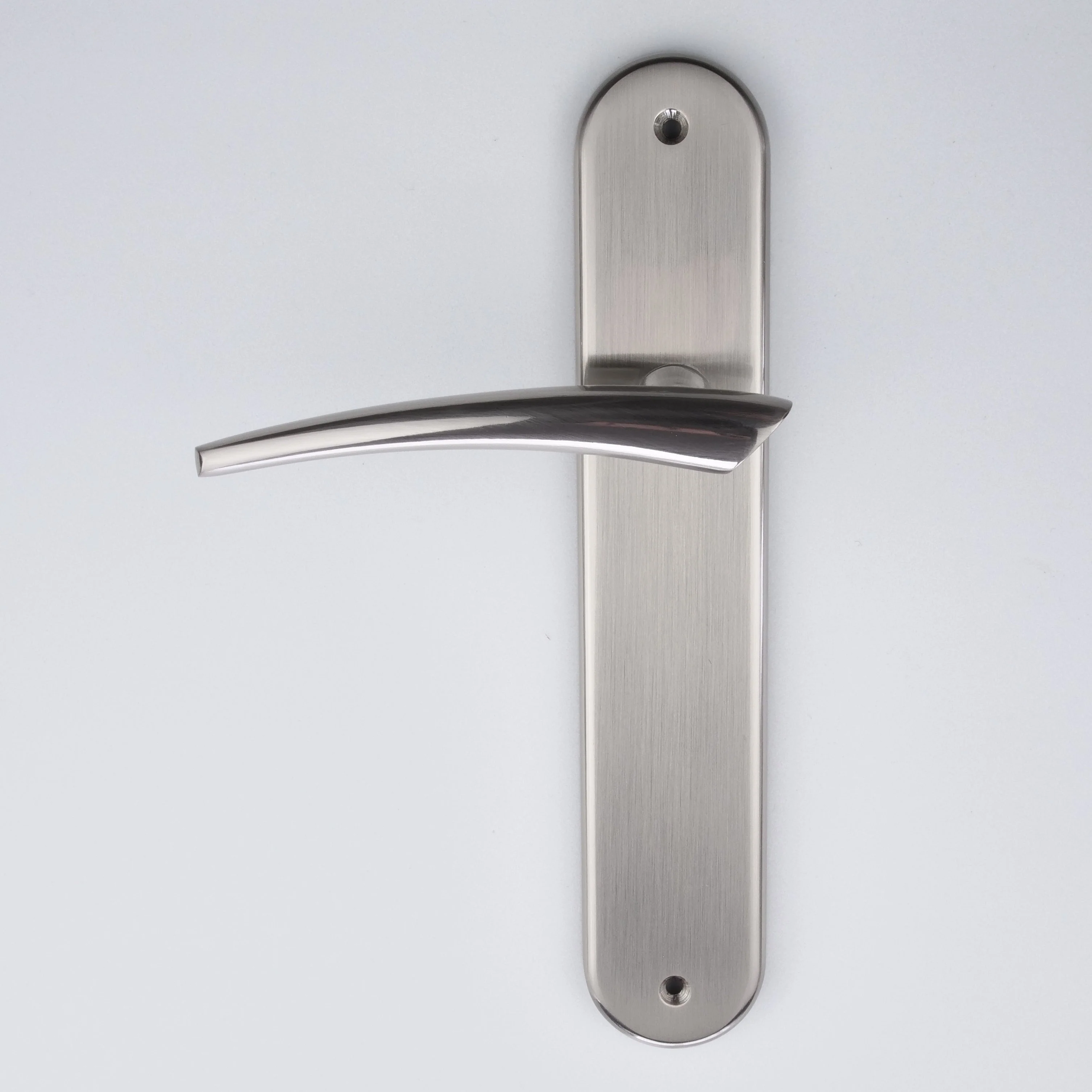 Manilla vanguardista con placa ovalada acabado níquel satinado para puertas modelo '330' - Image 4